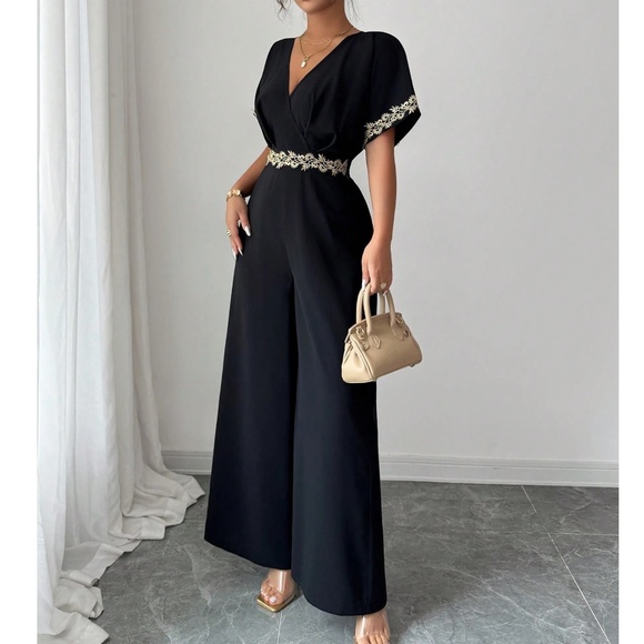 Classic V neck Floral lace Short Sleeve Stretchy Waist Wide Leg Jumpsuit - Picture 2 of 10